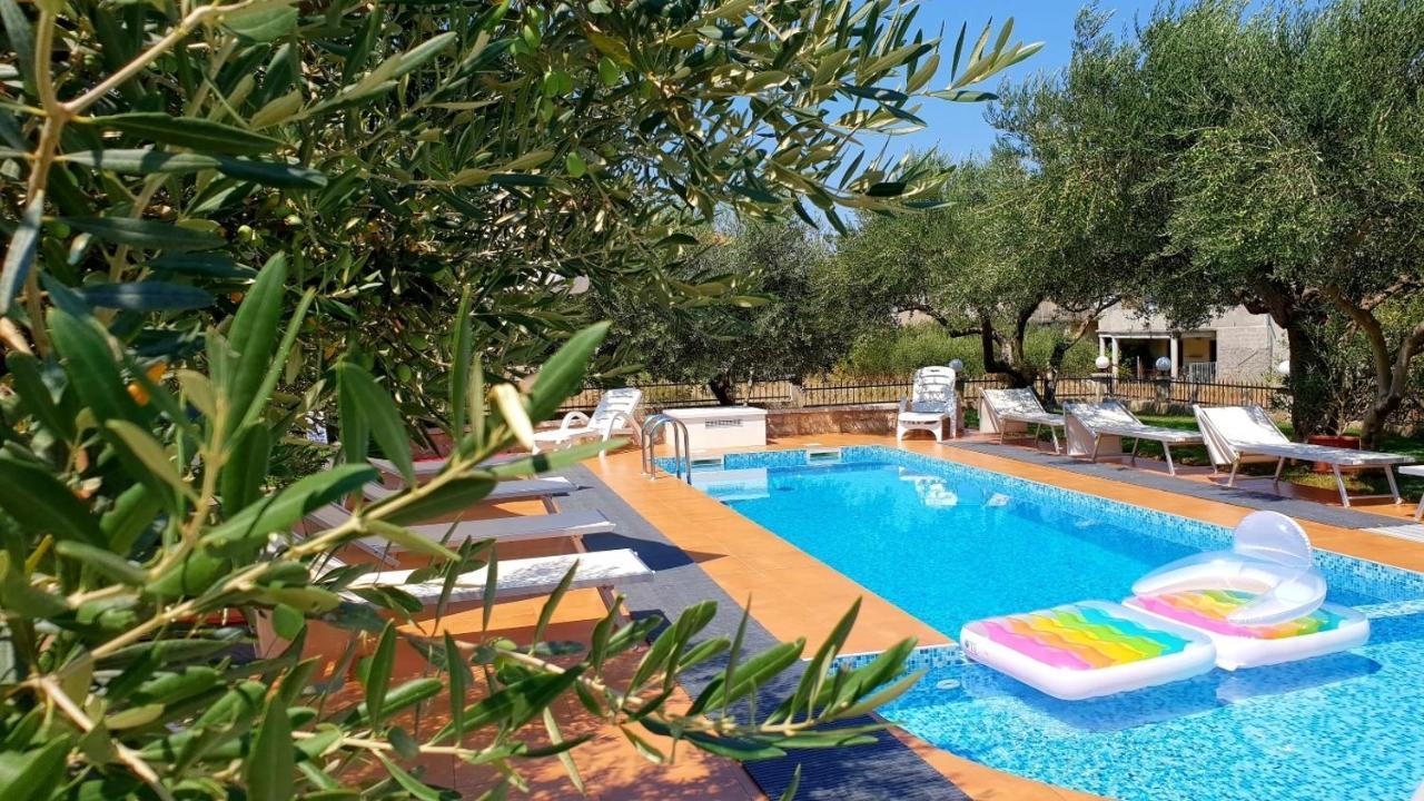 Family Friendly Apartments With A Swimming Pool Nevidjane, Pasman - 18054 Neviđane Exteriör bild