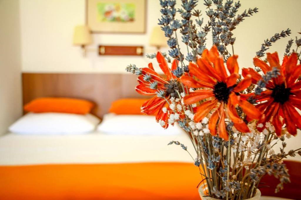 Family Friendly Apartments With A Swimming Pool Nevidjane, Pasman - 18054 Neviđane Exteriör bild