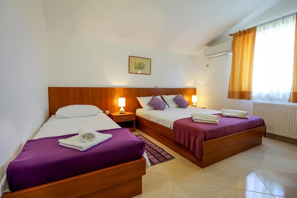 Family Friendly Apartments With A Swimming Pool Nevidjane, Pasman - 18054 Neviđane Exteriör bild