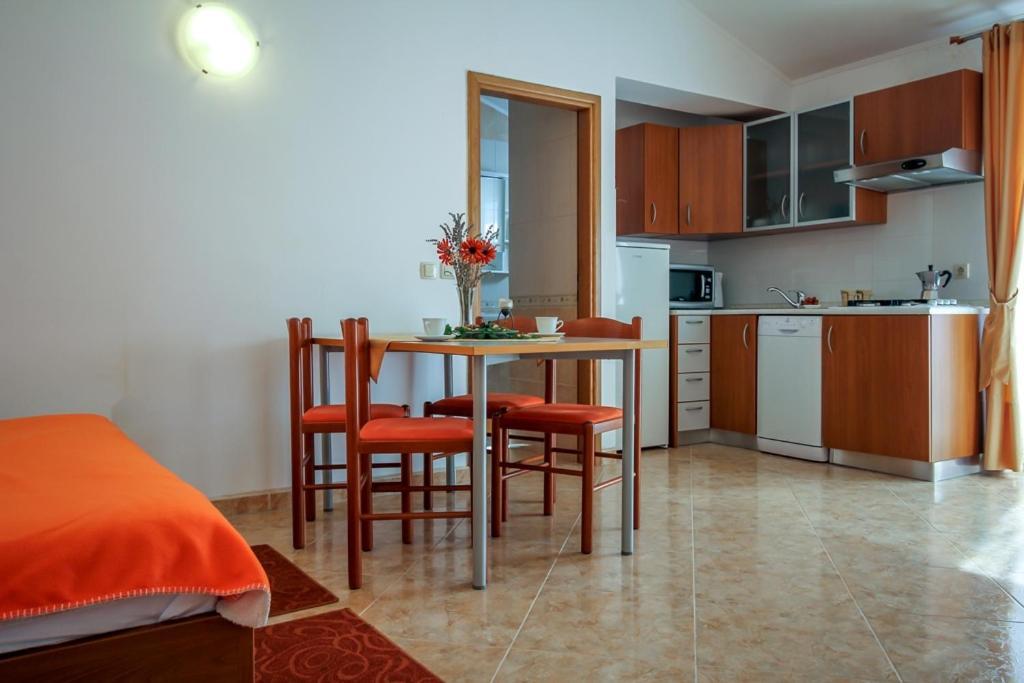 Family Friendly Apartments With A Swimming Pool Nevidjane, Pasman - 18054 Neviđane Exteriör bild