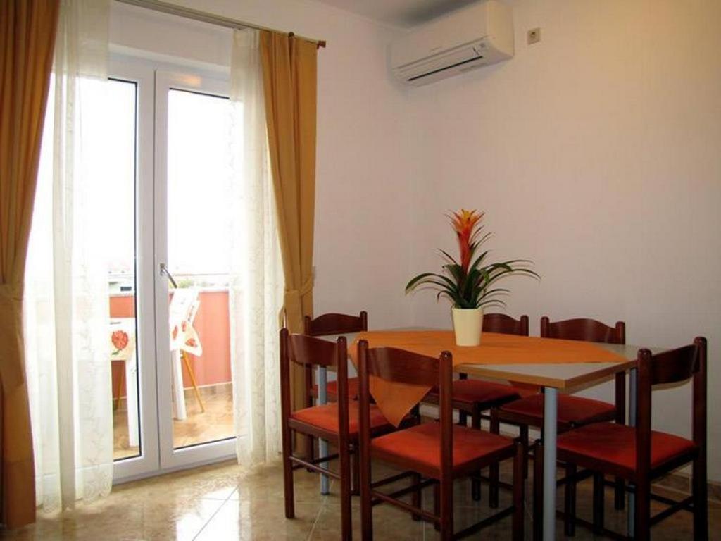Family Friendly Apartments With A Swimming Pool Nevidjane, Pasman - 18054 Neviđane Rum bild