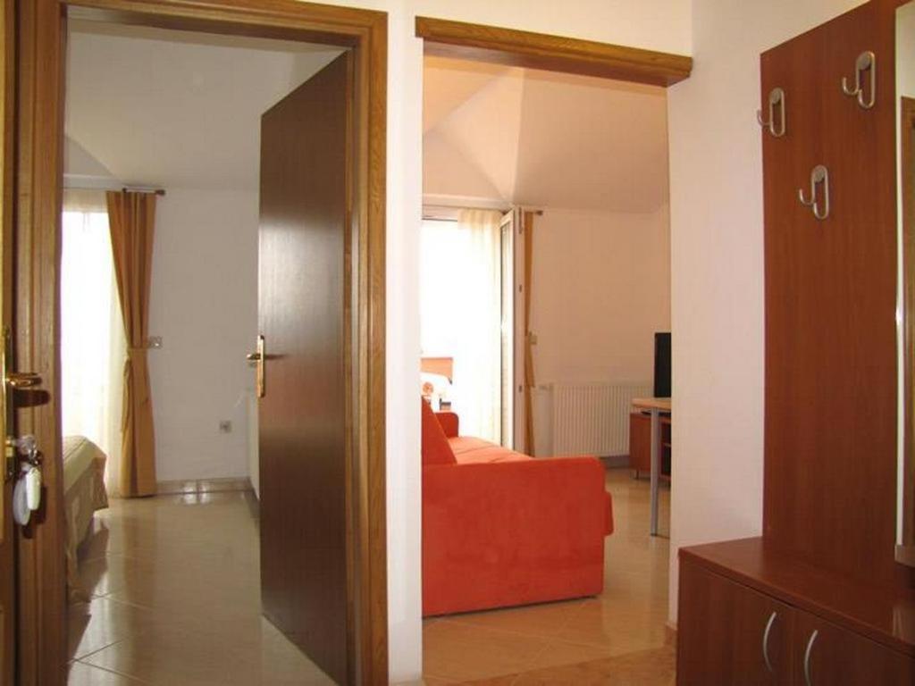 Family Friendly Apartments With A Swimming Pool Nevidjane, Pasman - 18054 Neviđane Exteriör bild