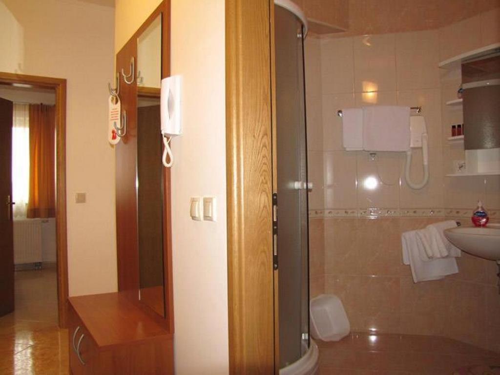 Family Friendly Apartments With A Swimming Pool Nevidjane, Pasman - 18054 Neviđane Exteriör bild